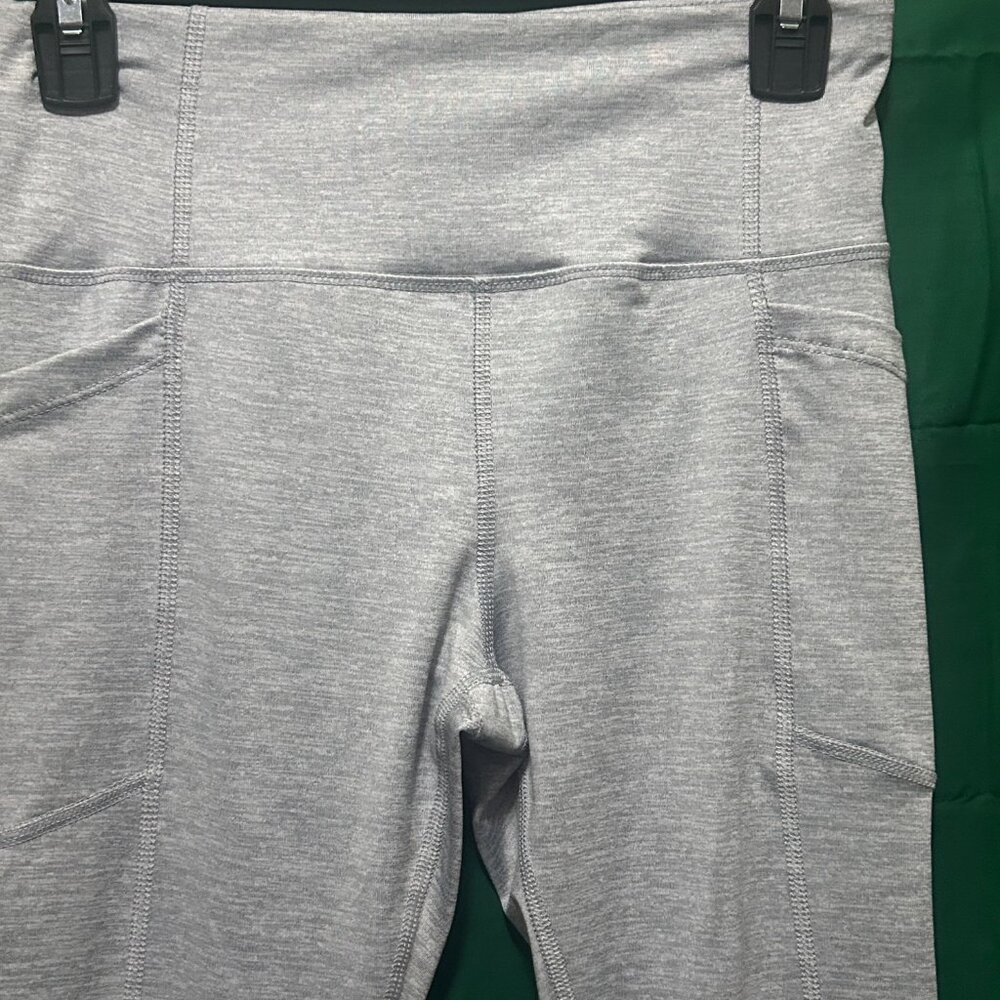 Avia gray capri leggings, XS (0-2)